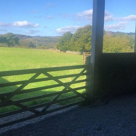 The Milking Parlour At Berthllwyd Villa Quakers Yard ภายนอก รูปภาพ