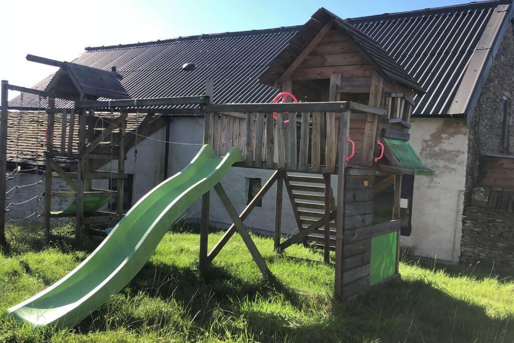 The Milking Parlour At Berthllwyd Villa Quakers Yard ภายนอก รูปภาพ